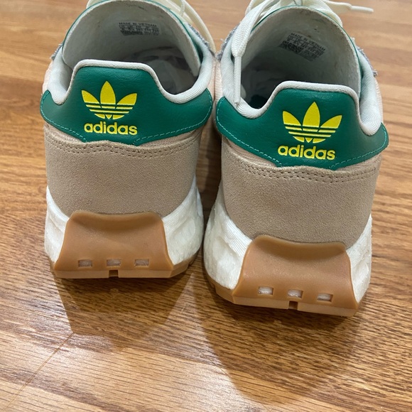 Adidas Retropy E5 Beige and Yellow Running Shoes - Picture 2 of 9